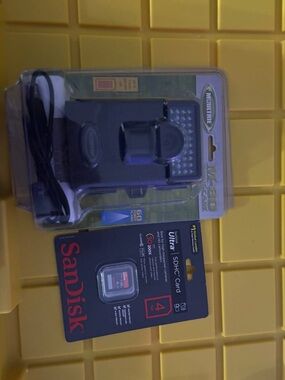 Andis Ultra 4GB SDHC Memory Card - Black